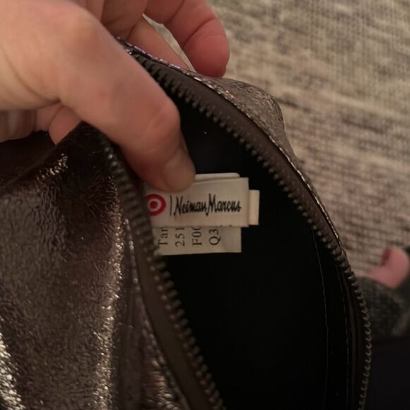 Marc Jacobs Cosmetic Bag by Neiman Marcus & Target - Picture 6 of 8